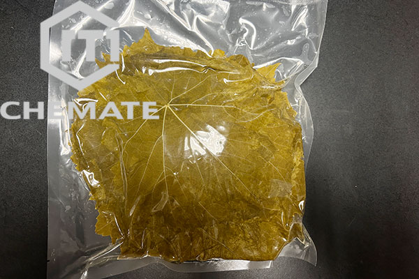 Grape leaves vacuum packaging